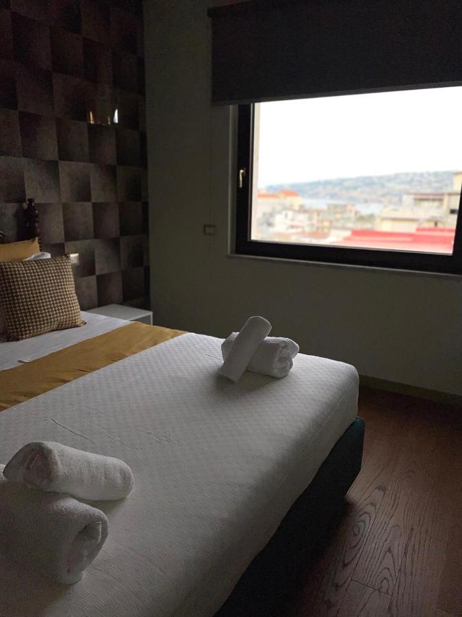 La Casa Di Erica Bed & Breakfast เนเปิลส์ ภายนอก รูปภาพ