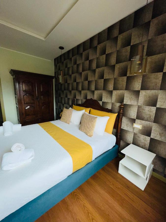 La Casa Di Erica Bed & Breakfast เนเปิลส์ ภายนอก รูปภาพ