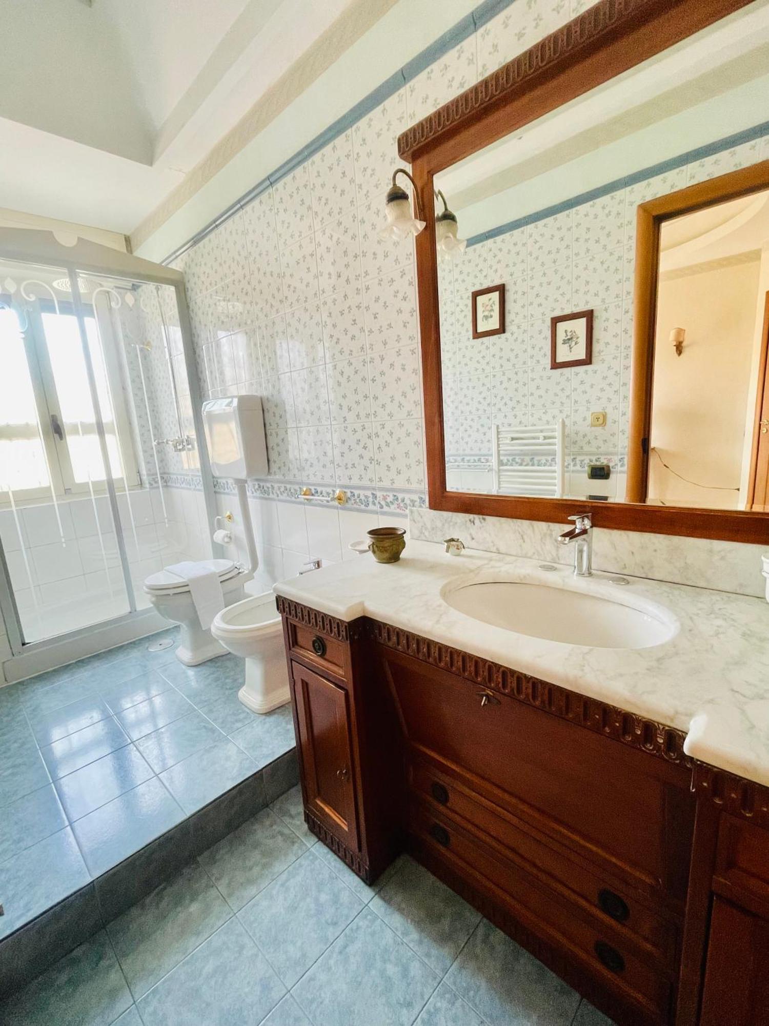 La Casa Di Erica Bed & Breakfast เนเปิลส์ ภายนอก รูปภาพ